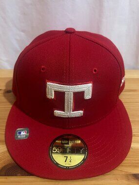 Texas Rangers New Era Red 2026 City Connect 59FIFTY Fitted Hat Size 7 1/4 Brand